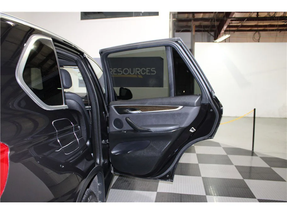 Used 2017 Black BMW sDrive35i image 22