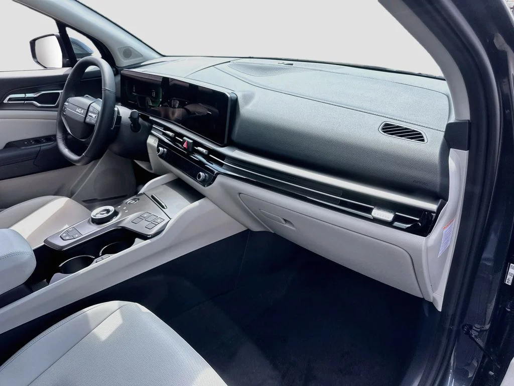 New 2027 Gravity Gray Kia EX image 28