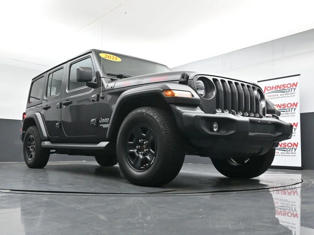 Used 2021 Gray Jeep Unlimited Sport image 29
