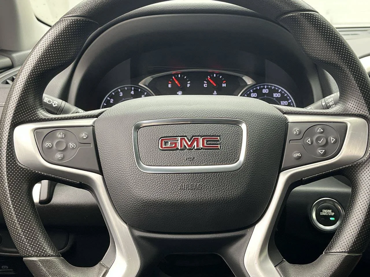 2023 GMC Terrain SLE - Photo 17