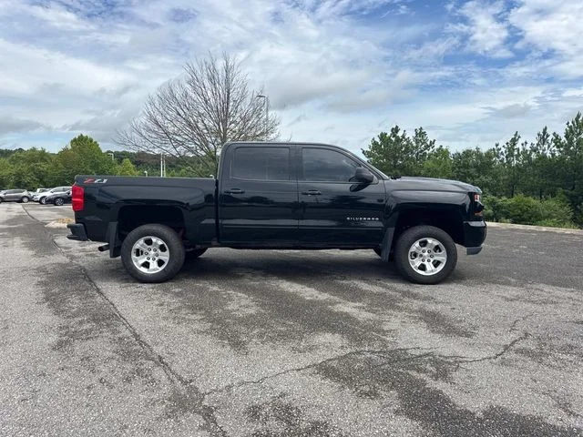 Used 2018 Black Chevrolet LT image 3
