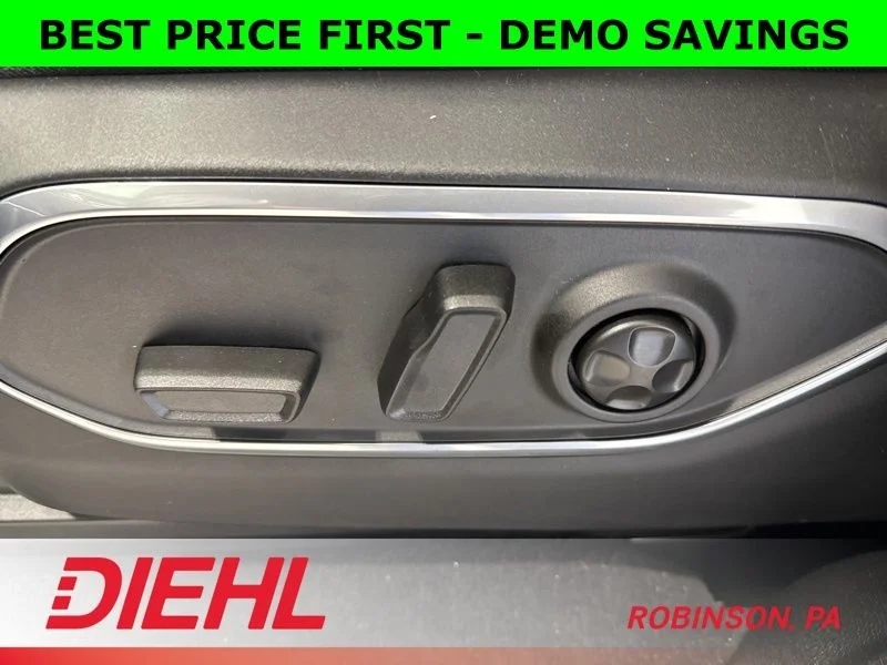 New 2026 High Gloss Black Exterior Paint Jeep Limited Altitude image 24