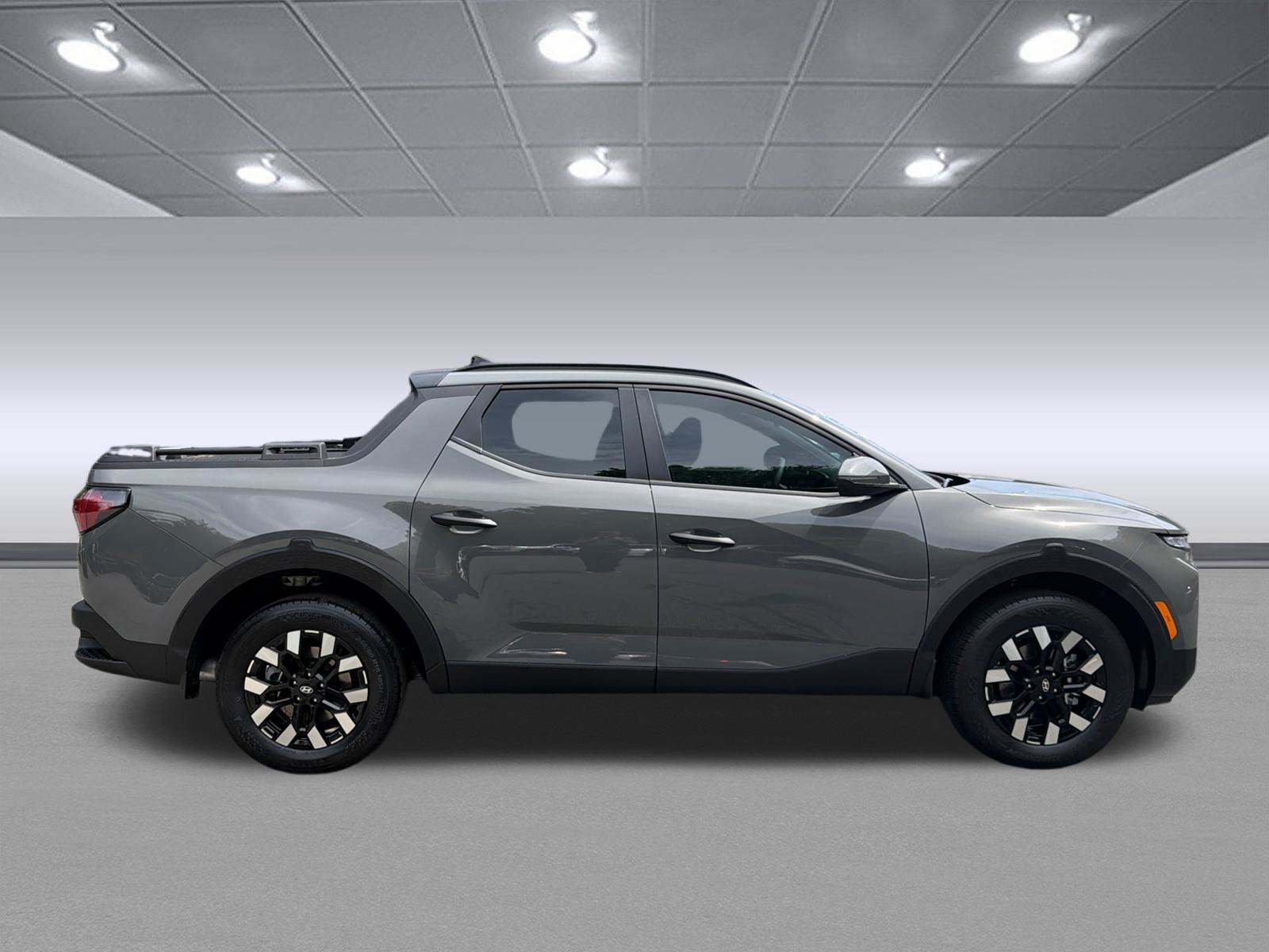 New 2026 Hampton Gray Hyundai SEL Activity image 4