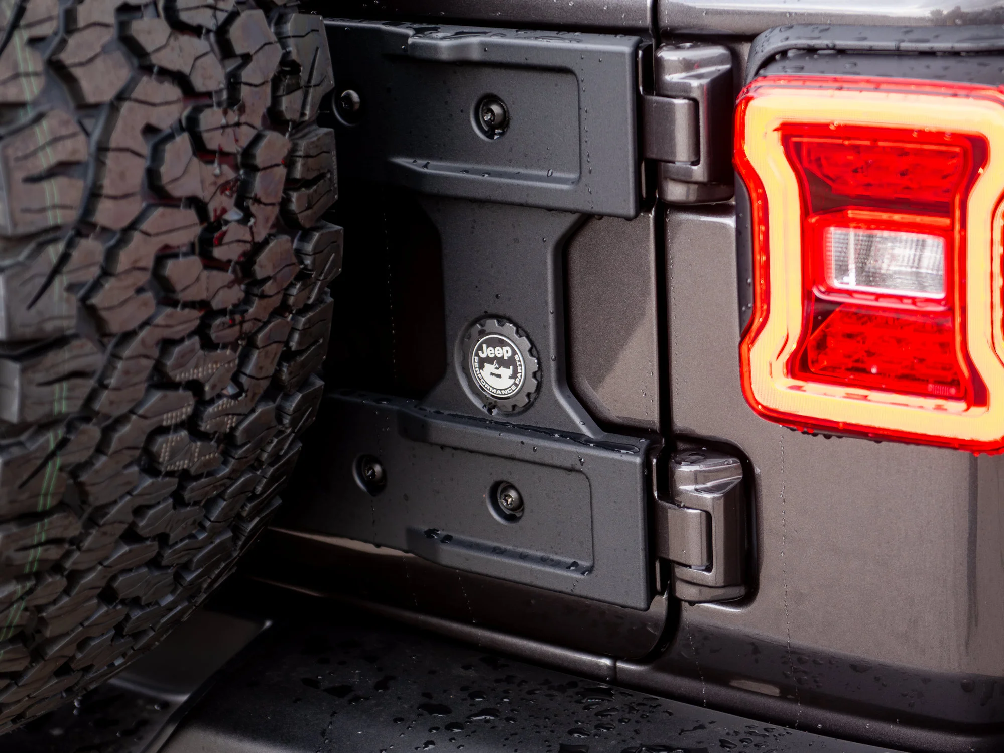 New 2027 Grey Jeep Rubicon X* 4 Door 4x4, Sky One-Touch Pwr Top, Nappa Leather, 35 Inch Tires image 8