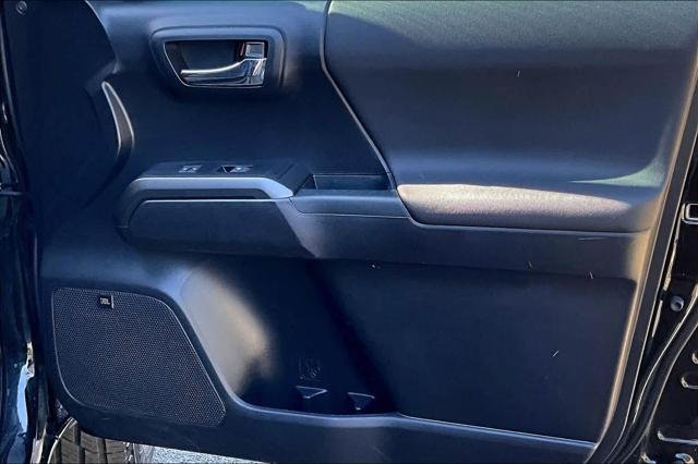Certified Used 2020 MIDNIGHT BLACK METALLIC Toyota  image 23