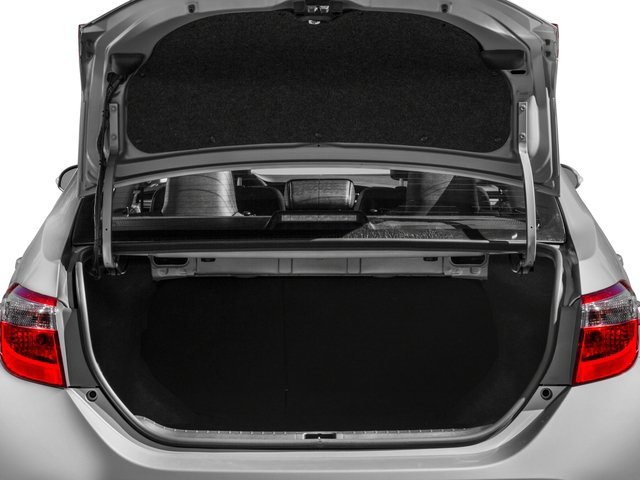 Used 2016  Toyota  image 13