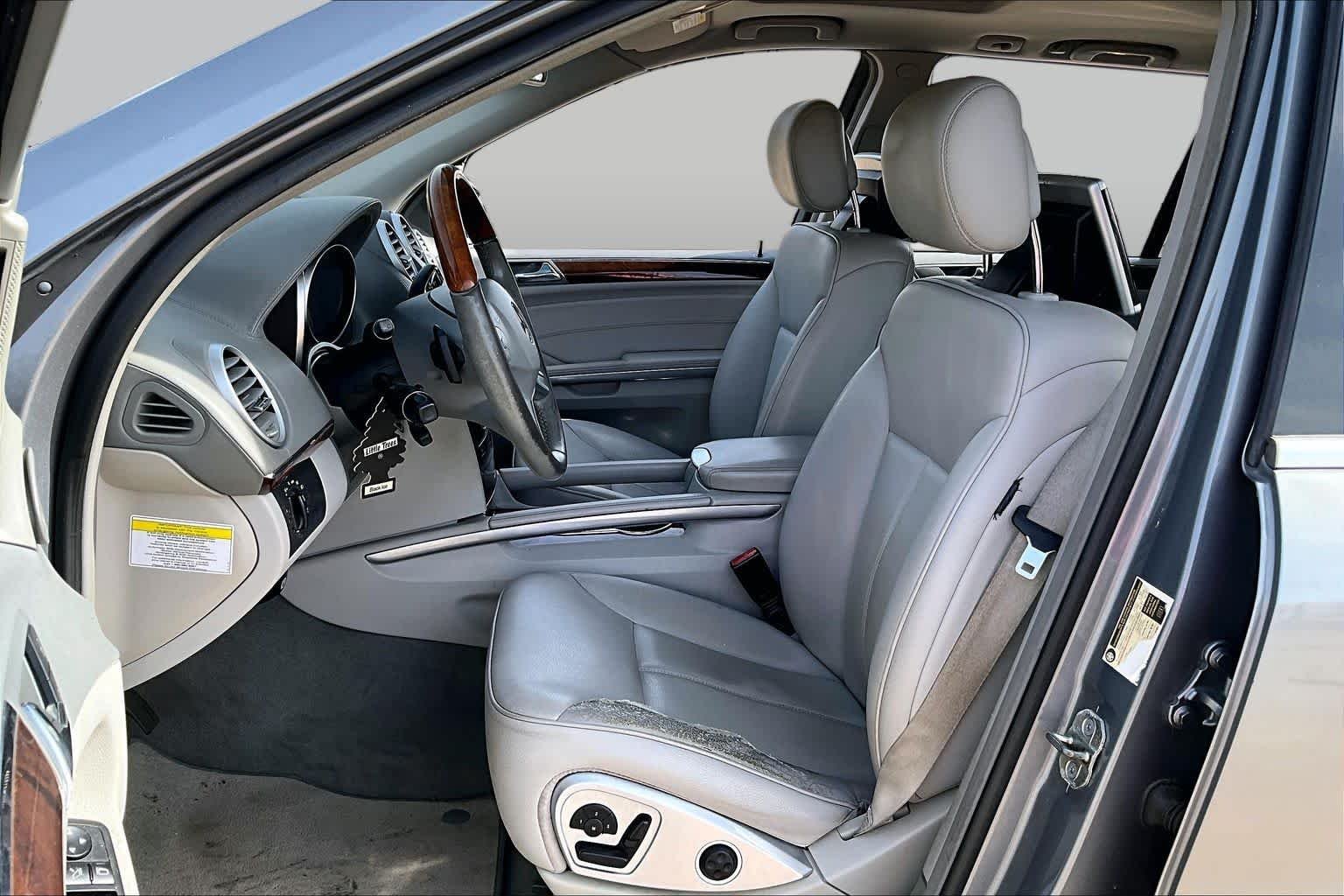 Used 2011 Iridium Silver Metallic Mercedes-Benz GL 450 image 7