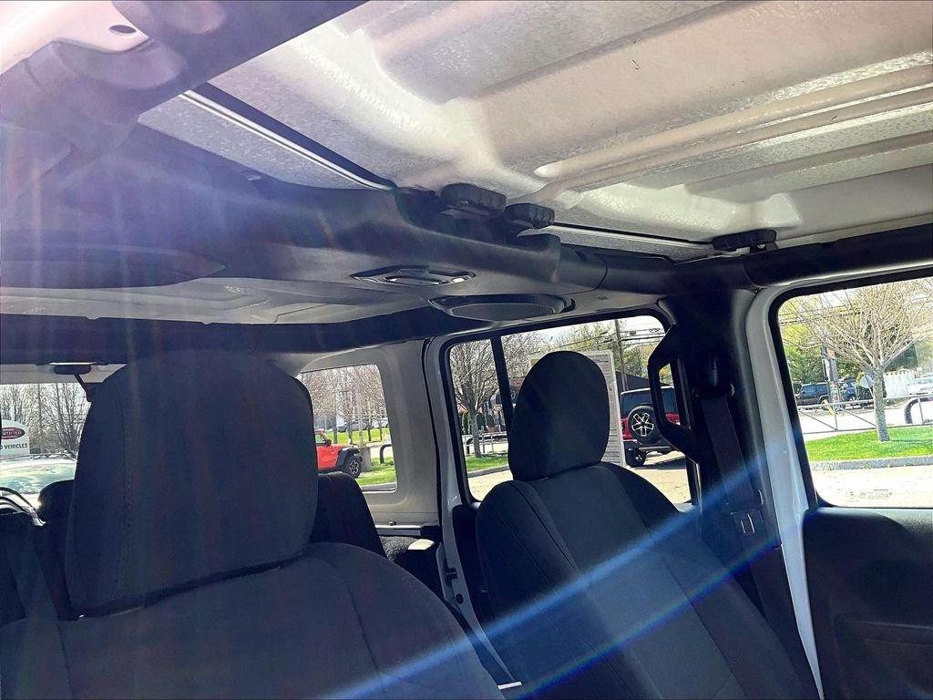 Used 2023 White Jeep Base 4xe image 22
