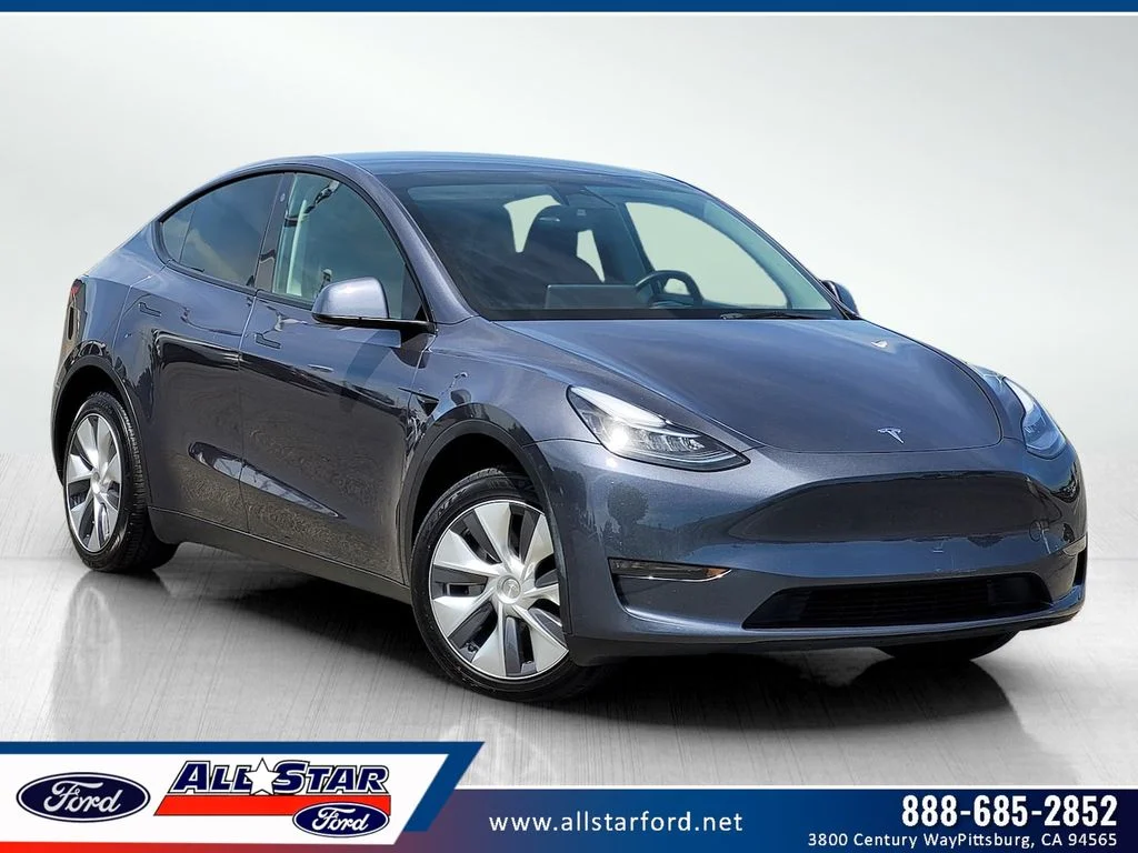 2023 Tesla Model Y Long Range Dual Motor All-Wheel Drive's photo