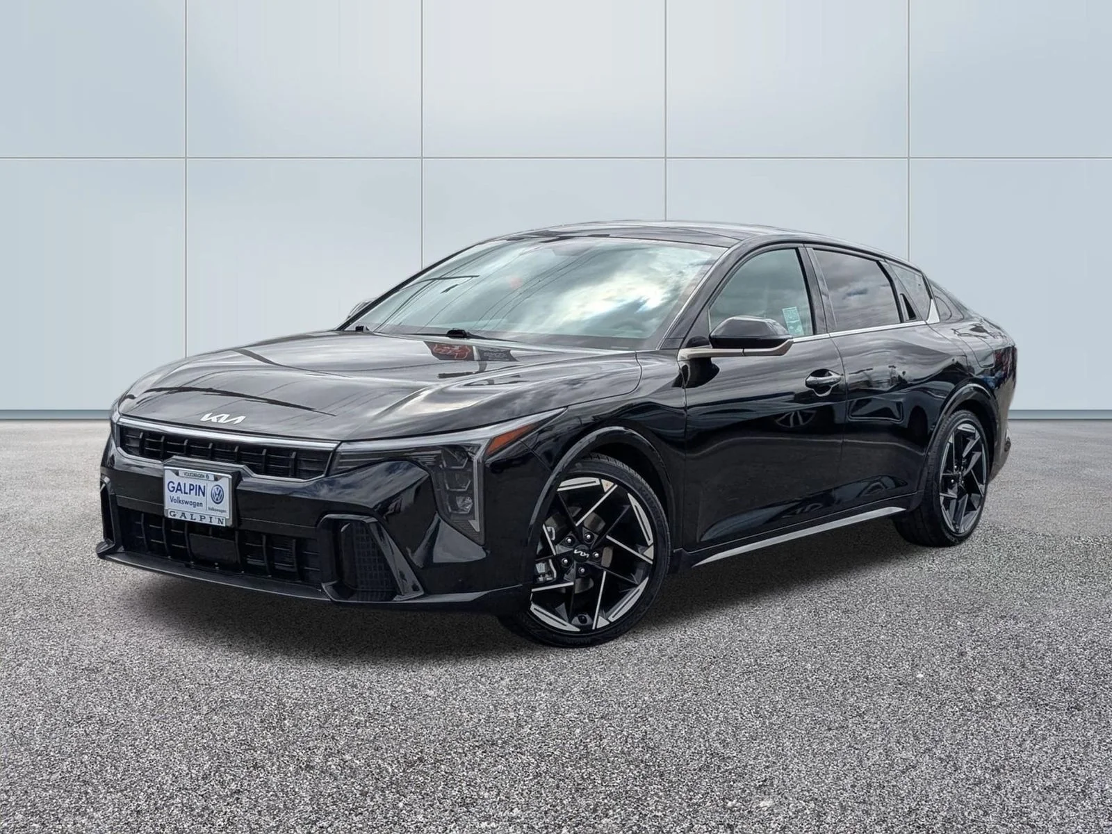 2025 Kia K4 GT-Line AT's photo