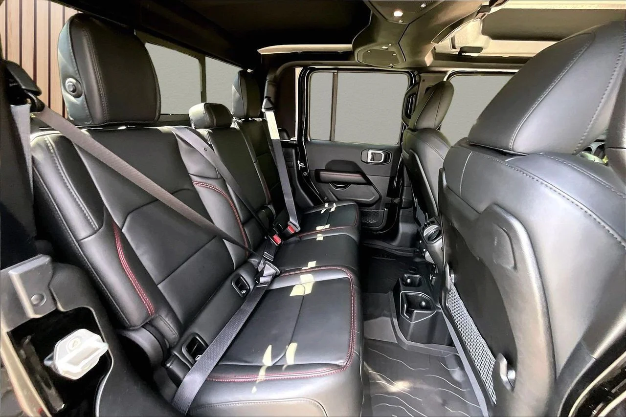 New 2026 Black Clearcoat Jeep Rubicon X image 19