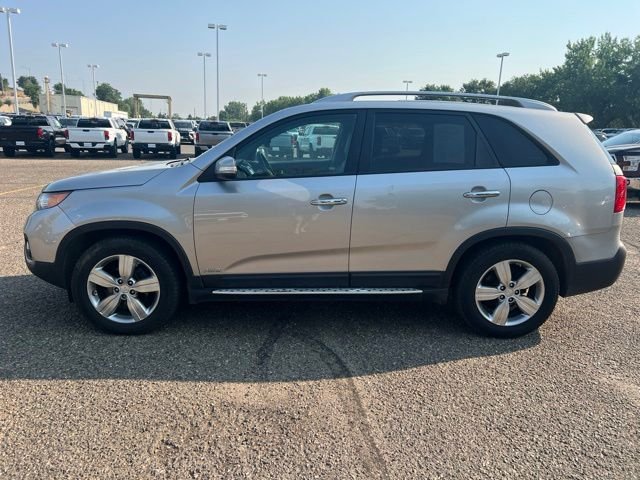 Used 2013 Silver Kia EX image 5