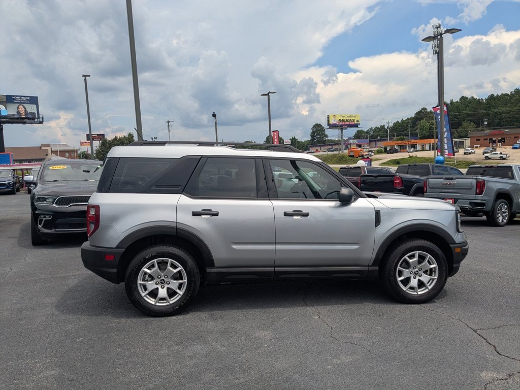 Used 2021  Ford Base image 4