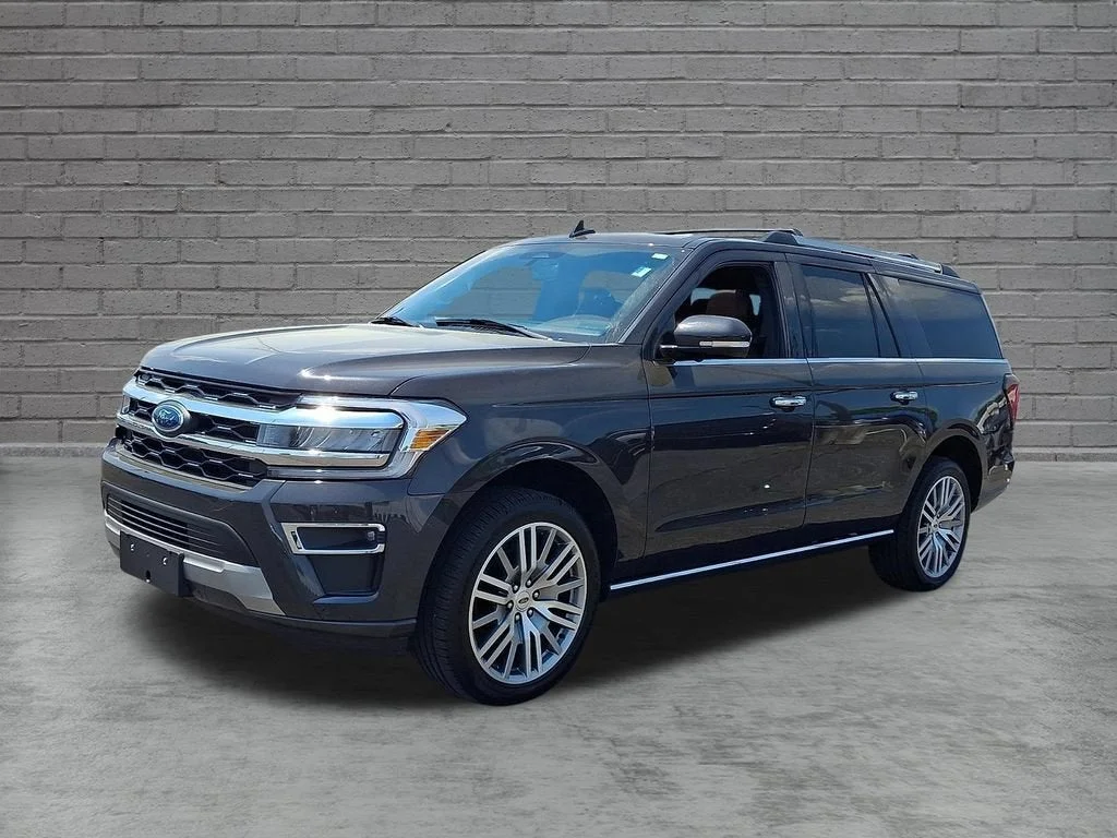 Used 2024  Ford Limited image 34
