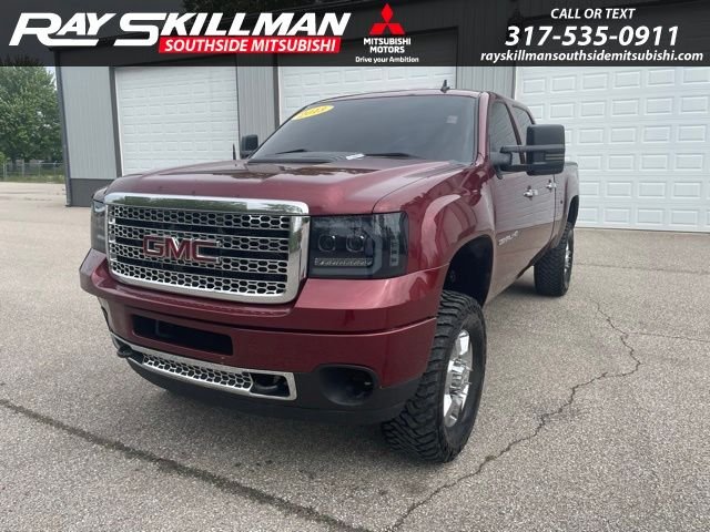 2013 GMC Sierra 4WD Crew Cab Standard Box's photo