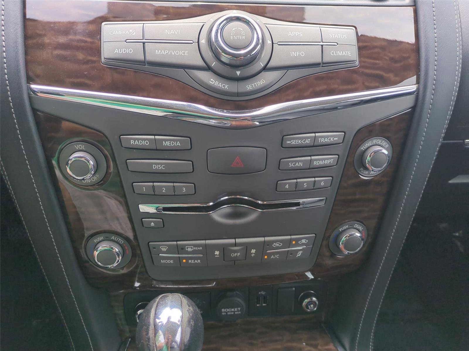 Used 2019 Gun Metallic Nissan Platinum image 28