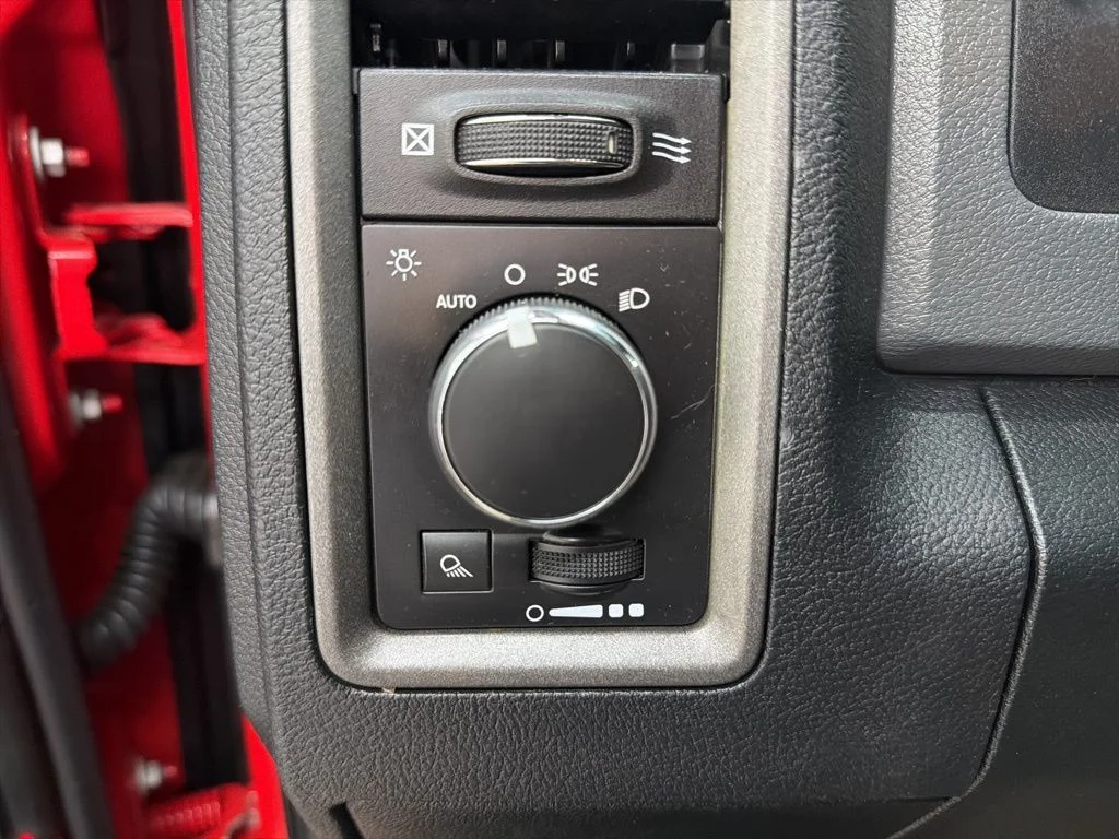 Used 2016 Red Ram Tradesman image 37