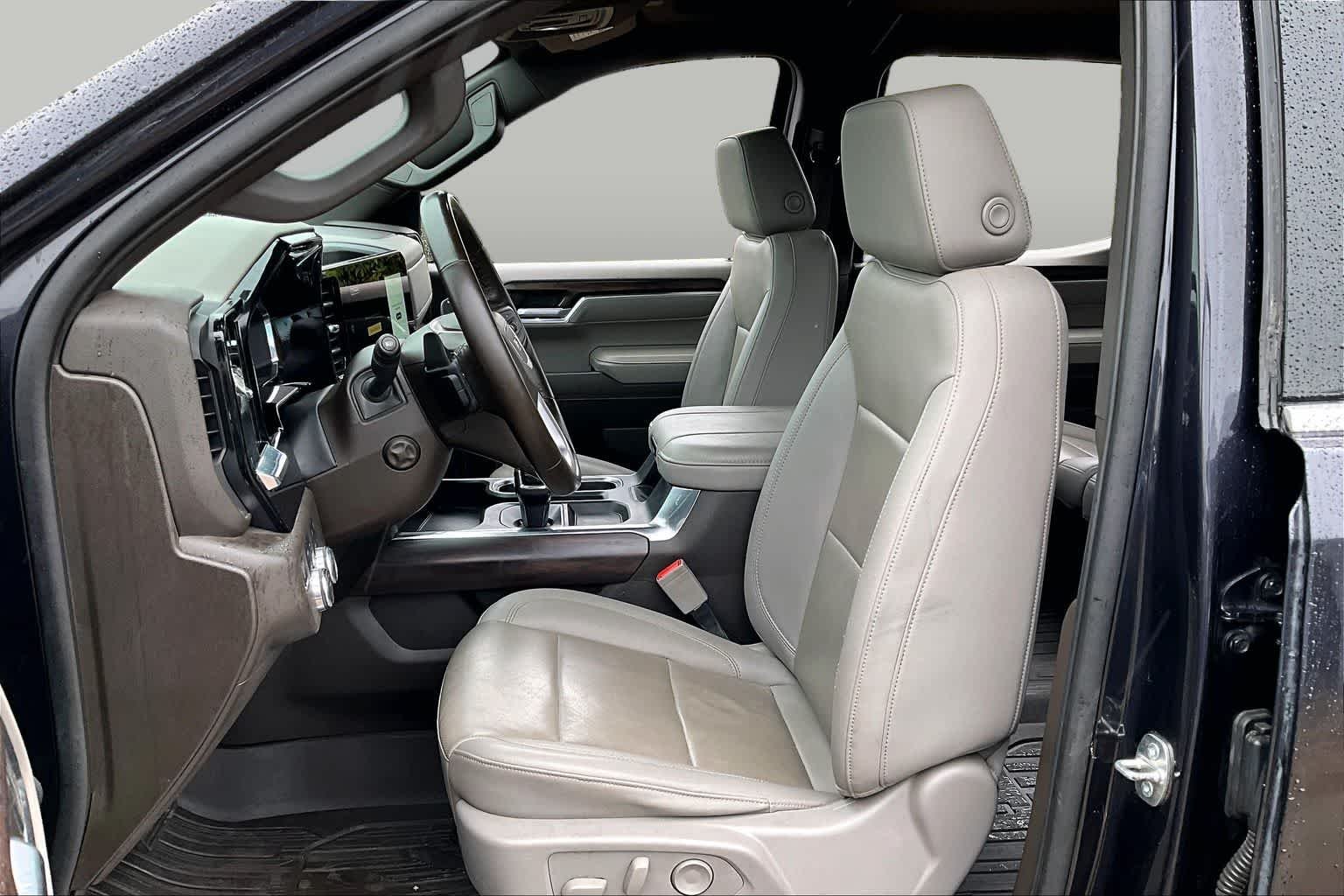Used 2023 Titanium Rush Metallic GMC SLT image 8