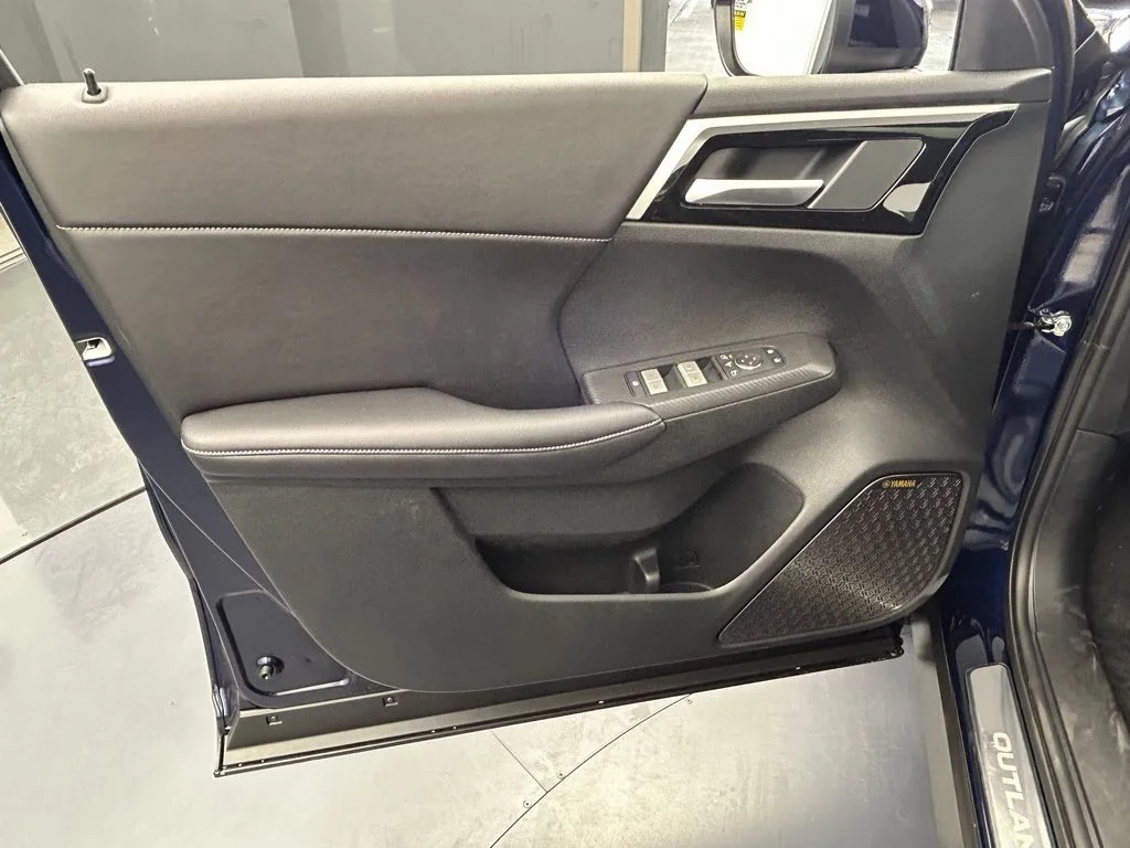 2026 Mitsubishi Outlander SE - Photo 16