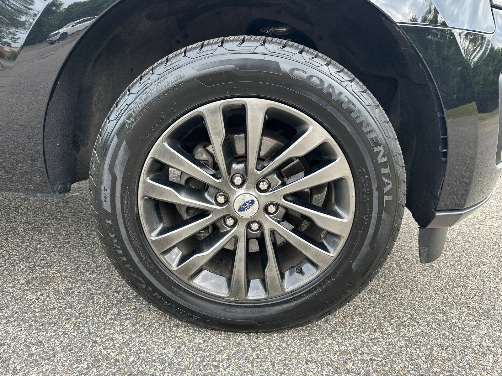 Used 2019 Black Ford Limited image 10