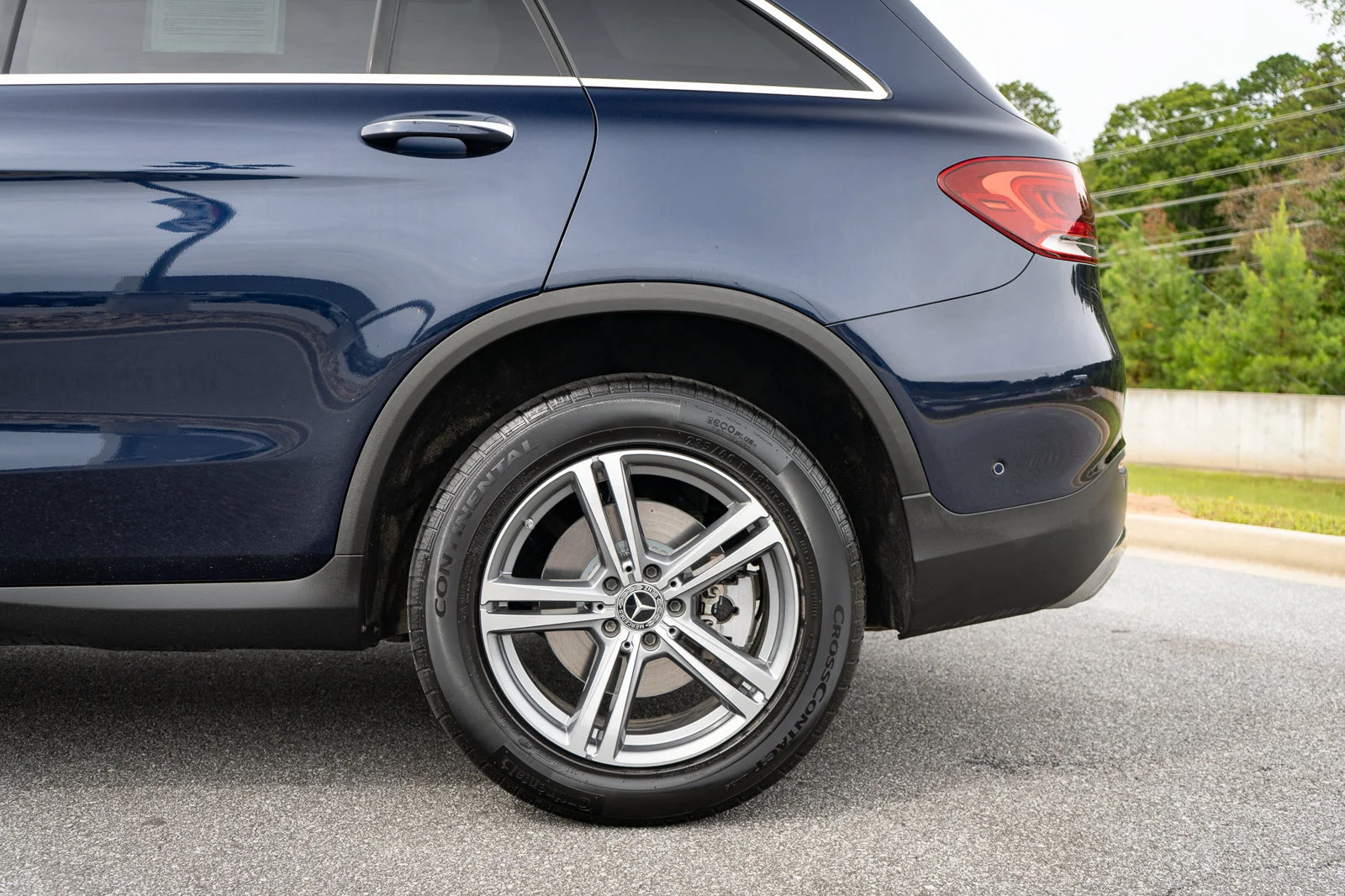 Used 2021  Mercedes-Benz GLC 300 image 6