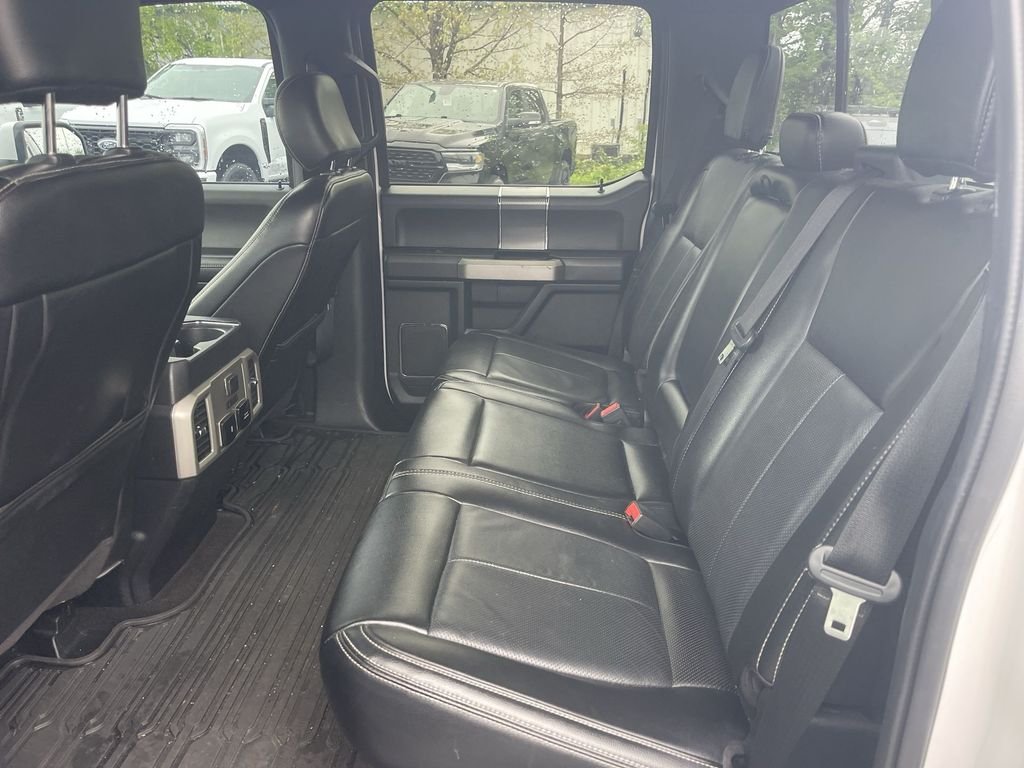 Used 2020 White Ford Lariat image 28