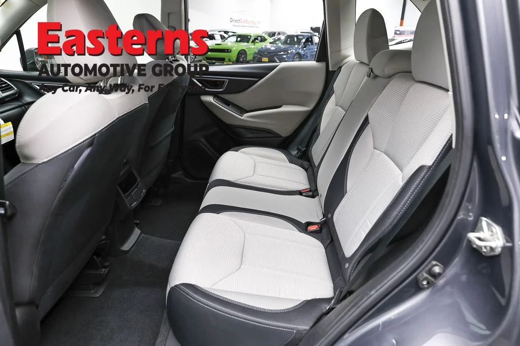 Used 2023 Gray Subaru Base image 22
