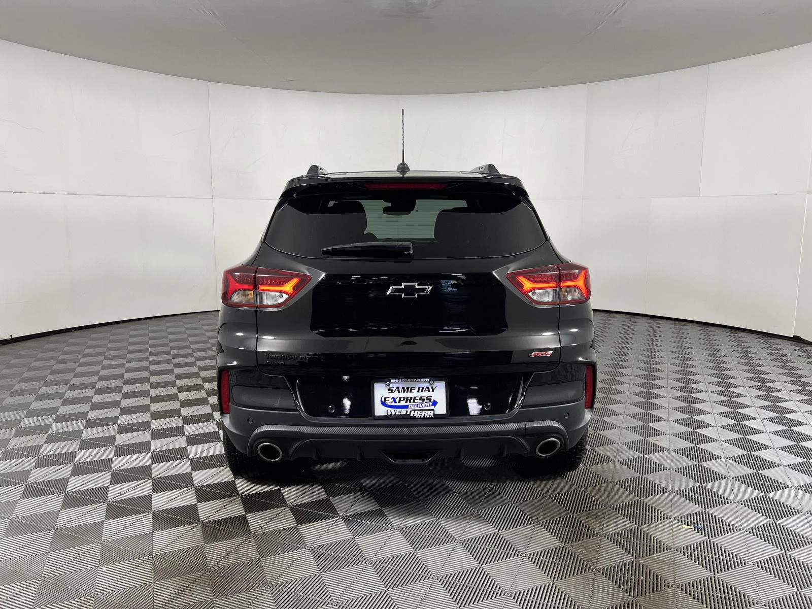 Used 2022 Mosaic Black Metallic Chevrolet RS image 47