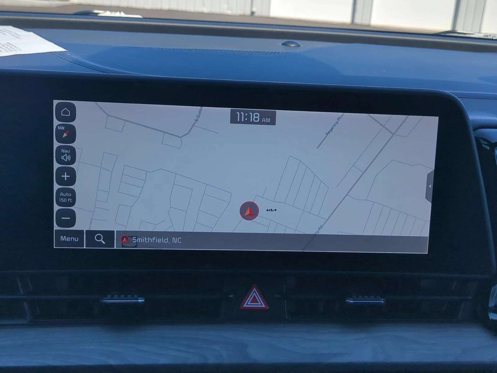 Used 2024 Glacial White Pearl Kia X-Line image 26