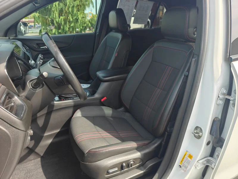 Used 2022 White Chevrolet RS image 13