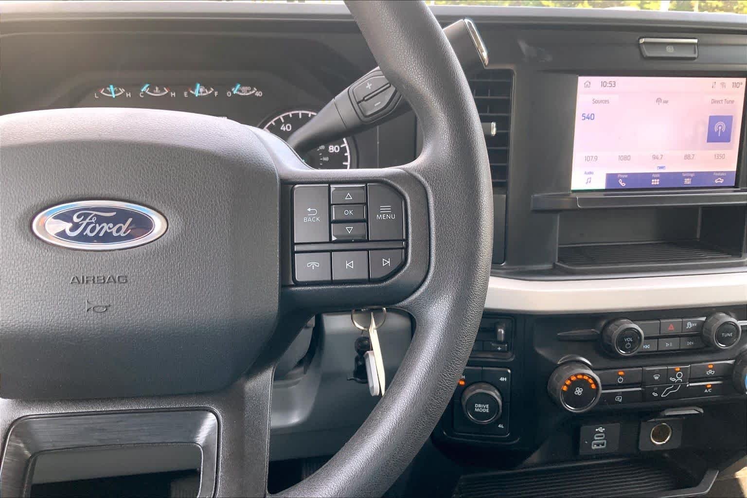 Used 2026 Oxford White Ford XLT image 24