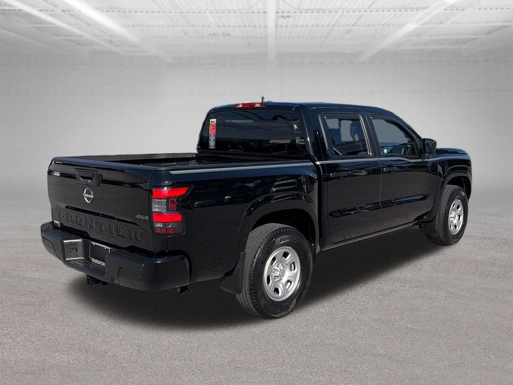 Used 2022 Super Black Nissan S image 6