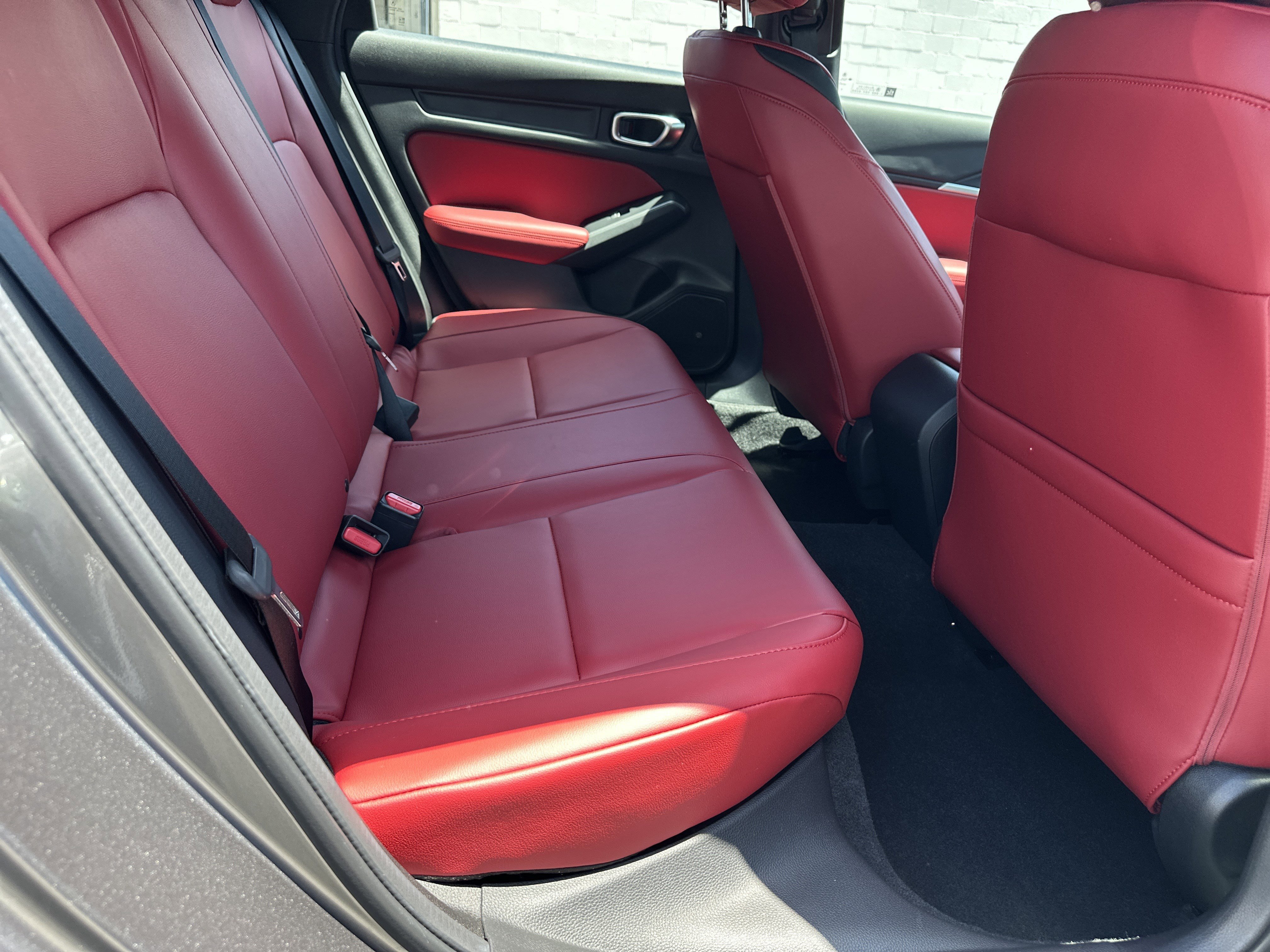 Certified Used 2025 Liquid Carbon Metallic Acura w/A-Spec Package image 17