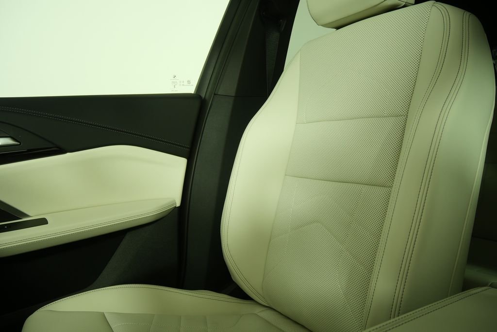 2026 BMW X1 28i - Photo 25