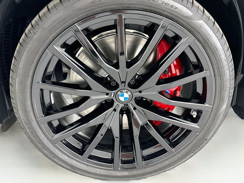 New 2026 Black Sapphire Metallic BMW M60i image 29