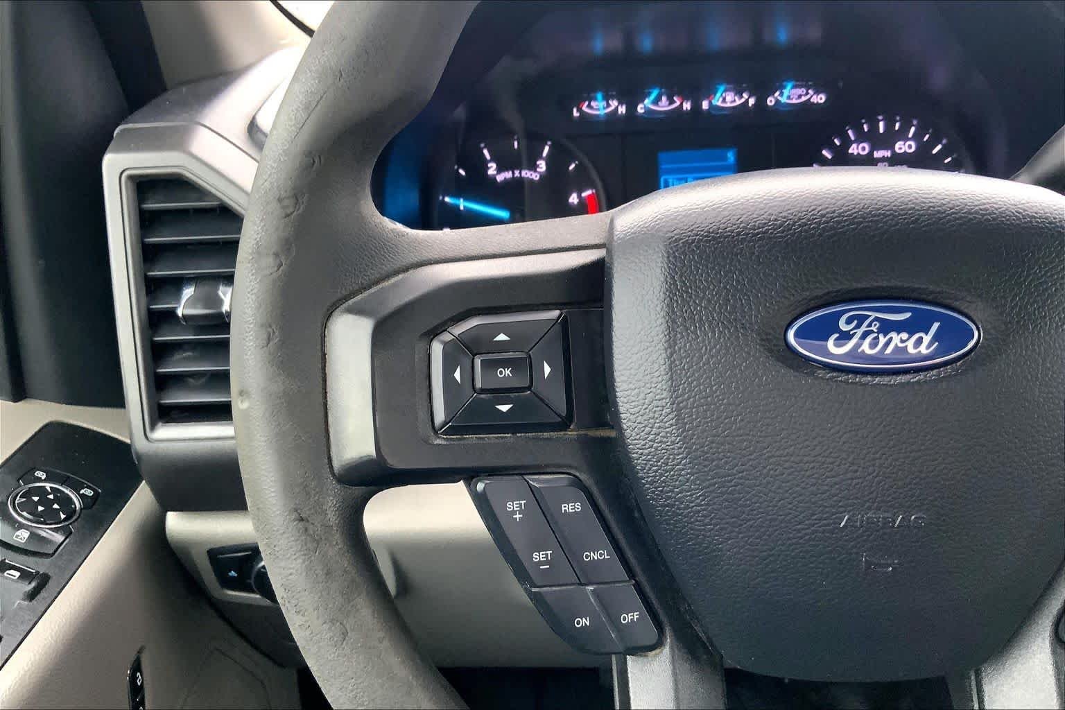 Used 2021 Oxford White Ford XL image 23