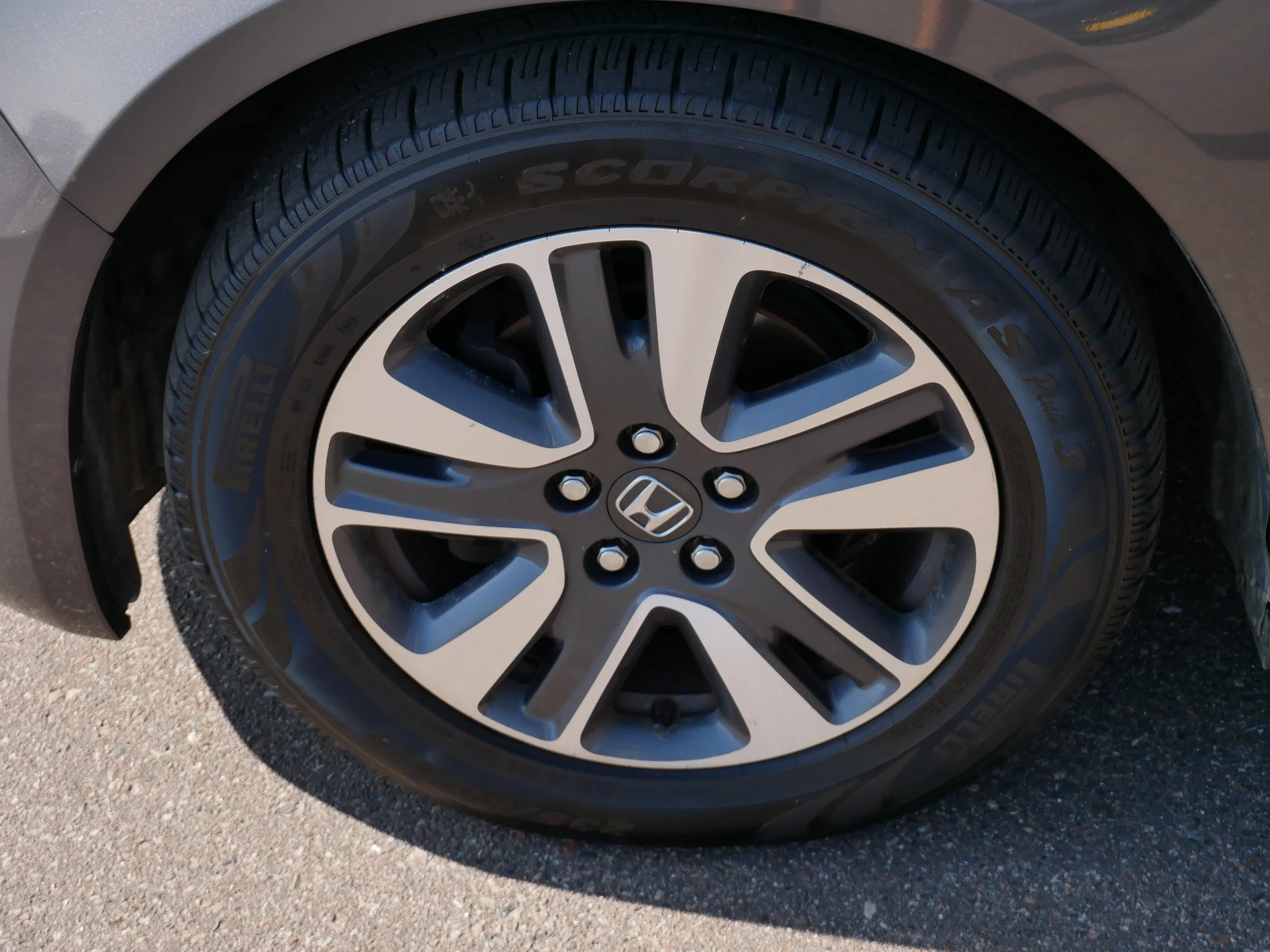 Used 2016 Smoky Topaz Metallic Honda Touring image 15