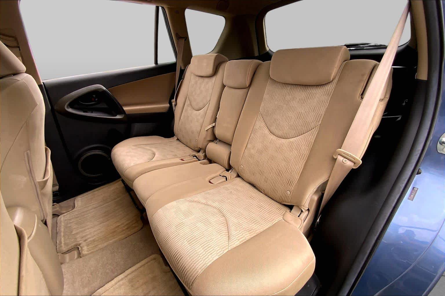 Used 2010 Pacific Blue Metallic Toyota  image 19
