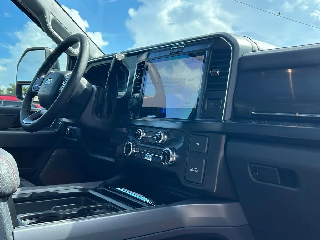 New 2026 Avalanche Ford Lariat image 30