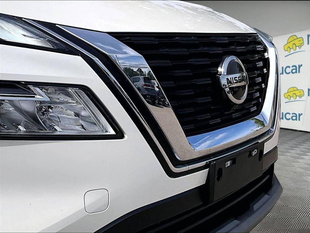 Certified Used 2021 White Nissan SV image 32