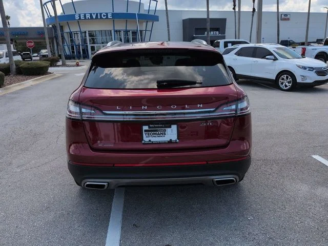 Certified Used 2019 Ruby Red Metallic Lincoln Select image 5
