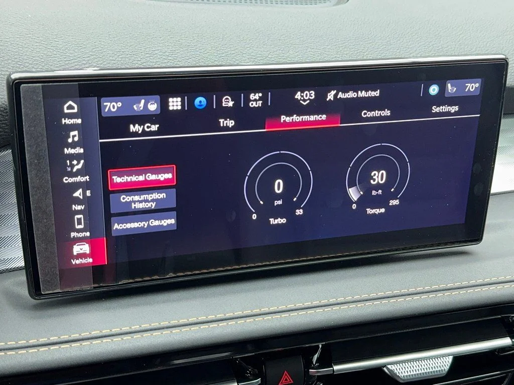 New 2025 Silver Alfa Romeo Base image 23