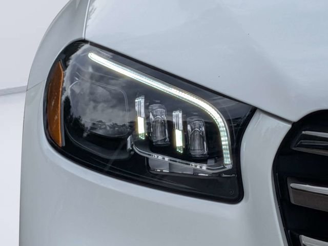 Used 2025 MANUFAKTUR Moonlight White Metallic Mercedes-Benz GLS 450 image 9
