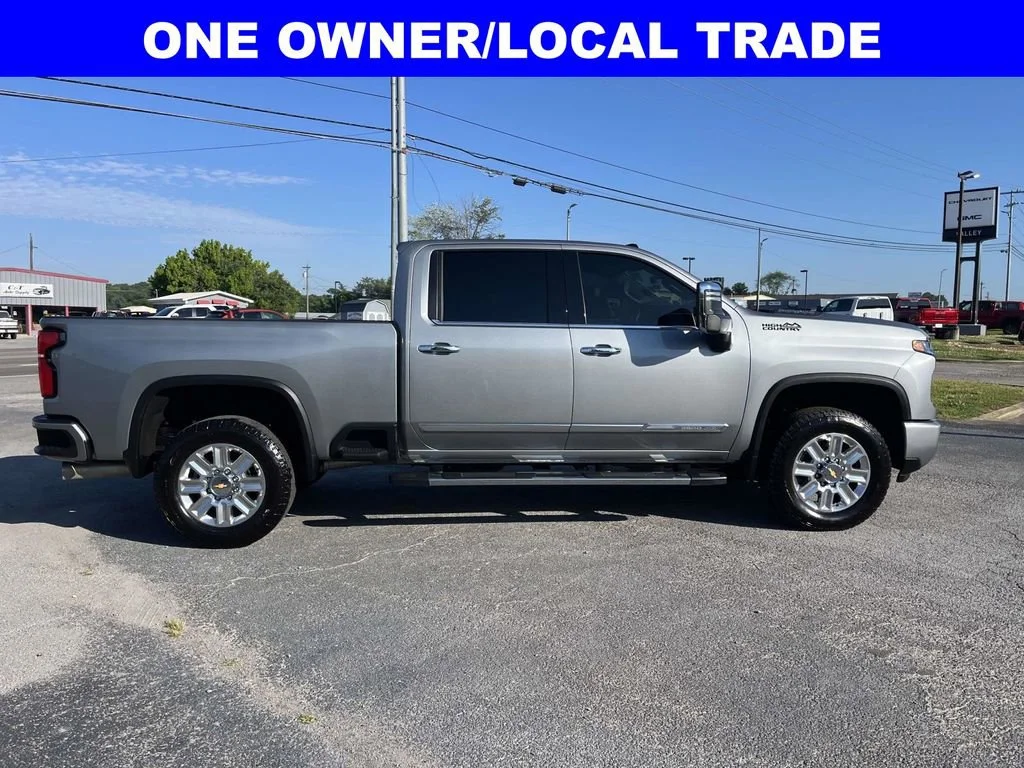 Used 2025 Sterling Gray Metallic Chevrolet High Country image 2