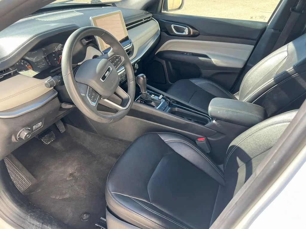 Used 2025 Bright White Clearcoat Jeep Limited image 12