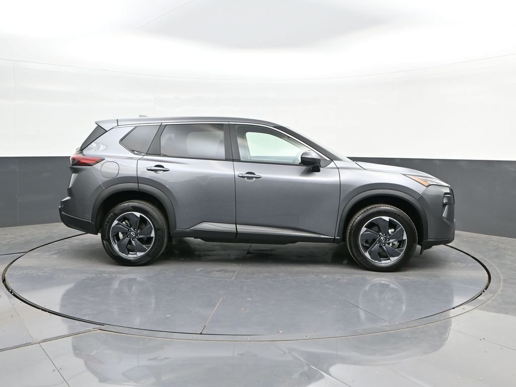 Used 2025 Gray Nissan SV image 24