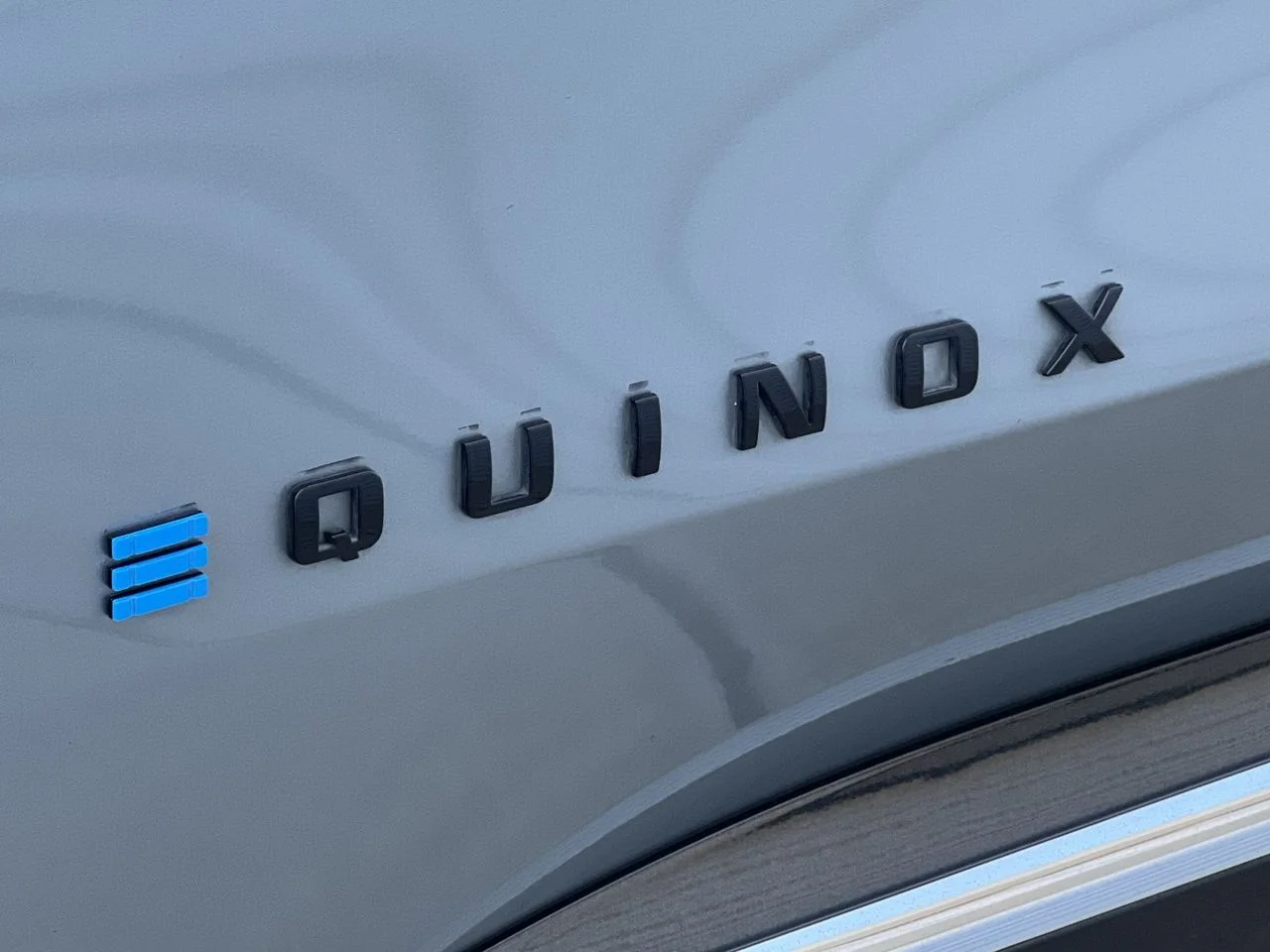 2024 Chevrolet Equinox EV LT - Photo 33