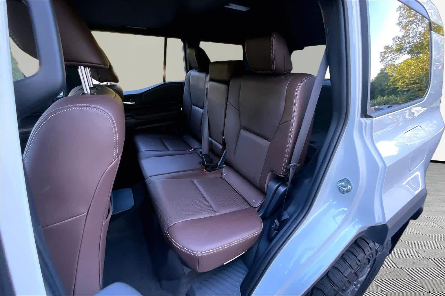 Used 2026 Wind Chill Pearl Toyota  image 21