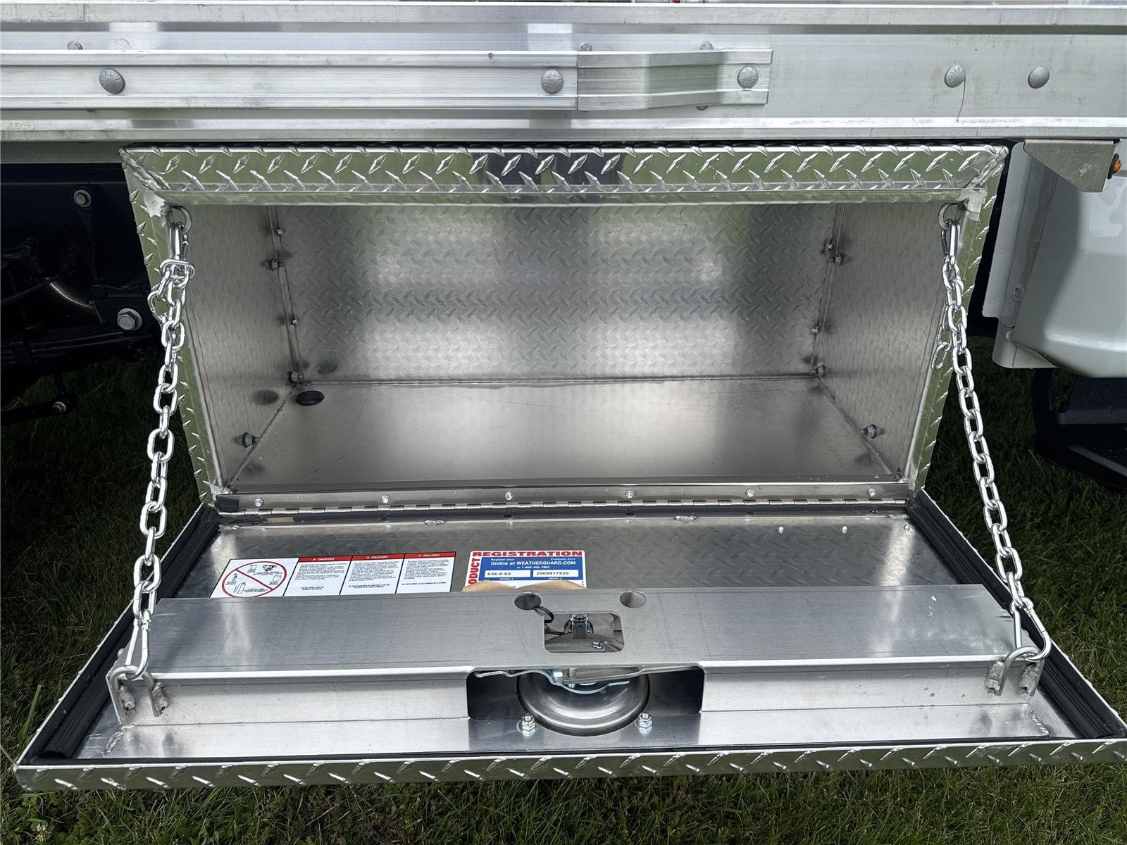 2025 Ford F-450 Super Duty Chassis Cab XL - Photo 26