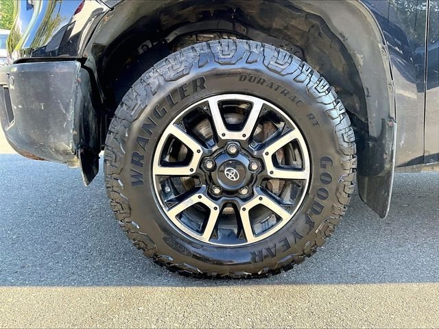 Used 2016 Black Toyota SR5 image 9